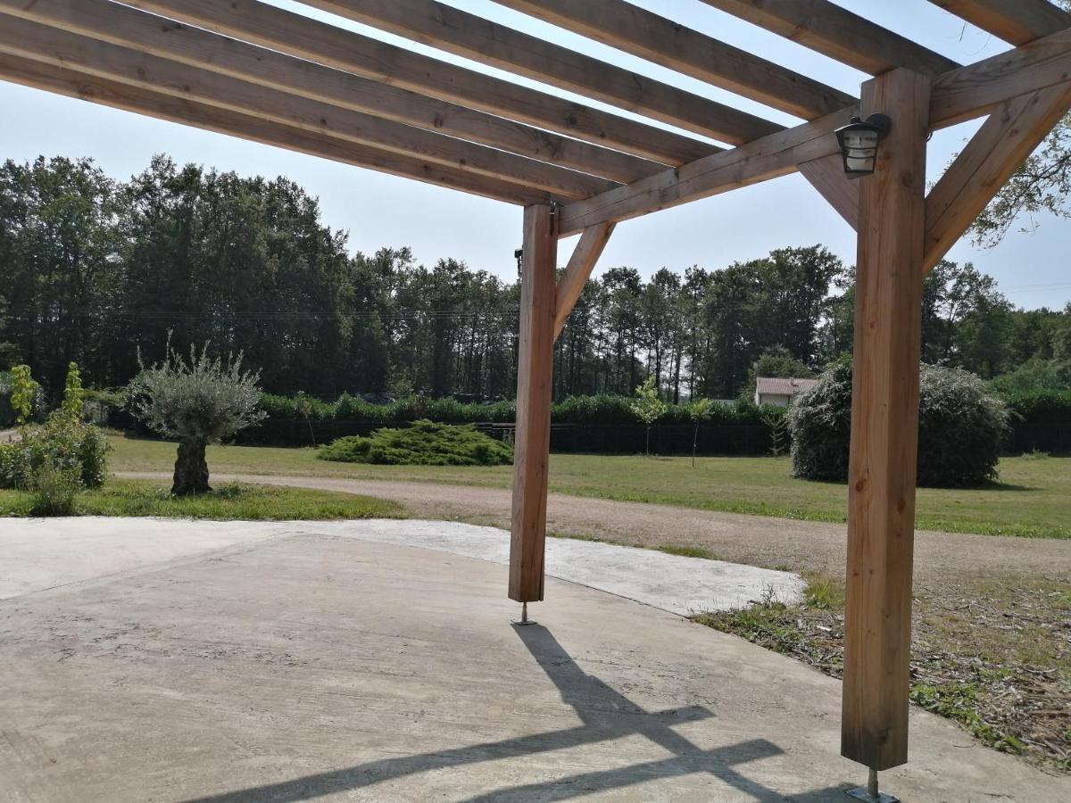 Le Gite Du Parc La Coquille Buitenkant foto
