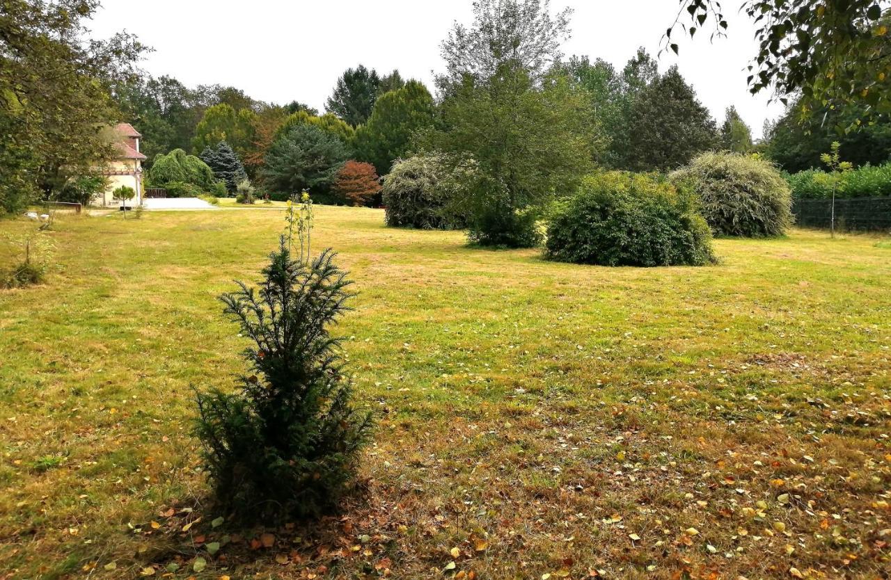 Le Gite Du Parc La Coquille Buitenkant foto